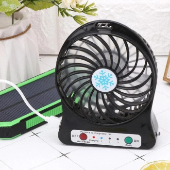 Портативный настольный аккумуляторный USB мини-вентилятор Portable Fan маленький, от юсб, на аккумуляторе Портативный настольный аккумуляторный USB мини-вентилятор Portable Fan маленький, от юсб, на аккумуляторе