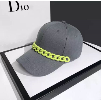 Кепка-бейсболка с цепочкой 8436 серая