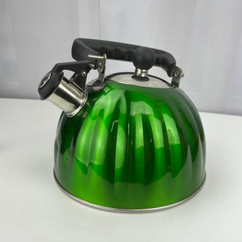 Чайник со свистком Peterhof PH-15550-green 2.5 л зеленый