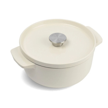 Каструля с крышкой KitchenAid СС006056-001 22 см 3.3 л кремовая Каструля с крышкой KitchenAid СС006056-001 22 см 3.3 л кремовая