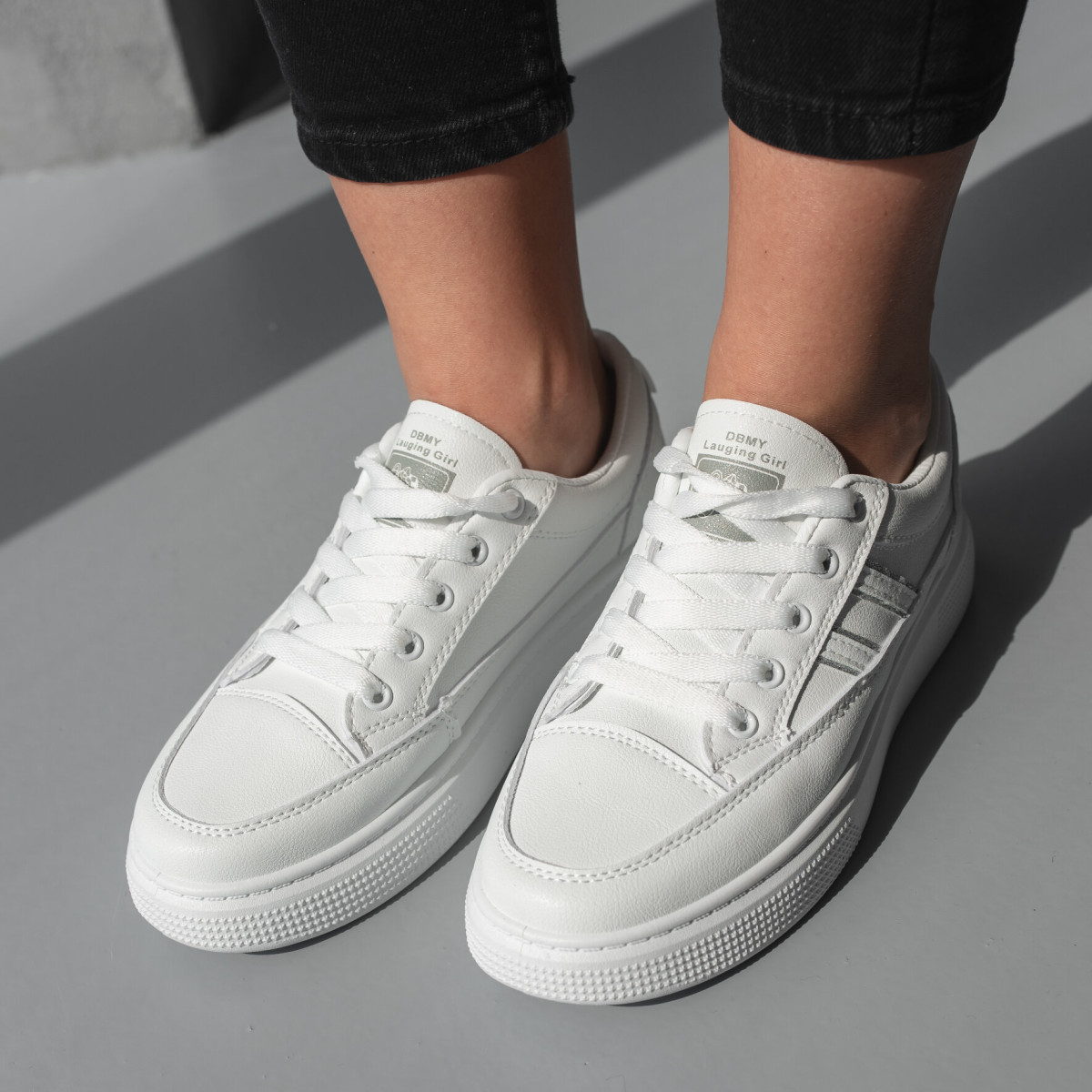 Кроссовки женские Fashion Gracie 3740 36 размер 23 см Белый Кроссовки женские Fashion Gracie 3740 36 размер 23 см Белый