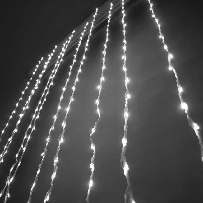 Гирлянда светодиодная штора водопад от сети 13723 120 LED 3х1 м белая Гирлянда светодиодная штора водопад от сети 13723 120 LED 3х1 м белая