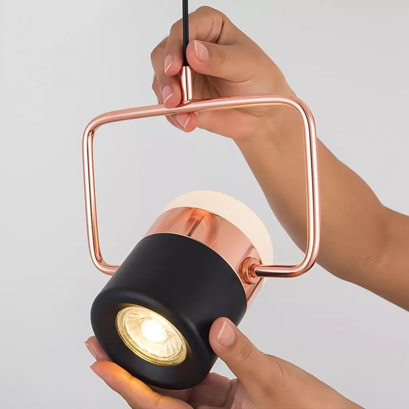 Люстра светодиодная подвесная LED светильник для квартиры на потолок лэд 26150 Золото 22-100х19х19 см. Люстра светодиодная подвесная LED светильник для квартиры на потолок лэд 26150 Золото 22-100х19х19 см.