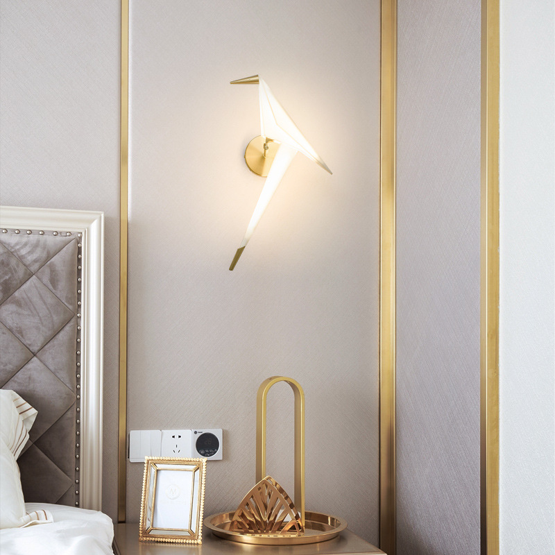 Бра LED 26666 Золото 20х25х65 см. Бра LED 26666 Золото 20х25х65 см.