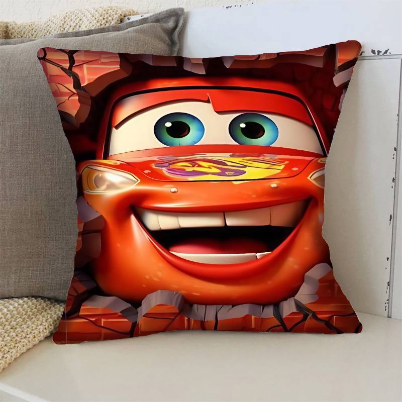 Подушка 3D Тачка Маквин 4276_D 17725 35х35 см