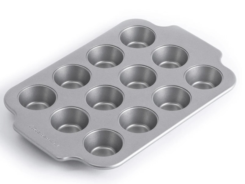 Форма для выпечки кексов KitchenAid СС006067-001 30х20х2.4 см серая Форма для выпечки кексов KitchenAid СС006067-001 30х20х2.4 см серая