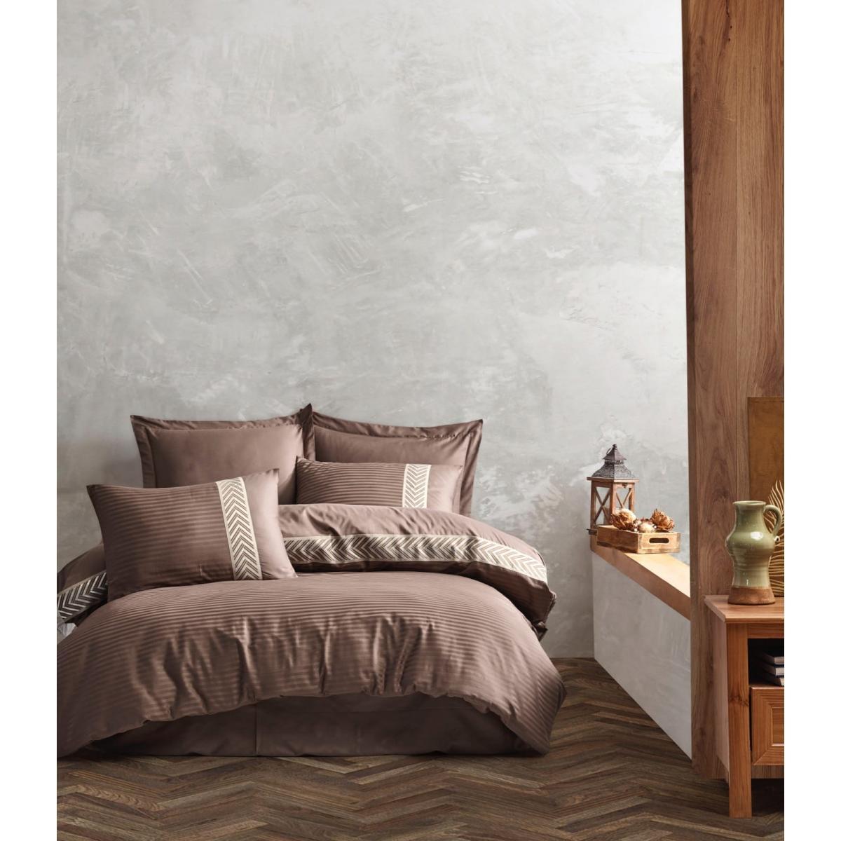 Постельное белье евро Arya Saheser Сатин жаккард Brillant AR-A107302-brown 200х220 см коричневое