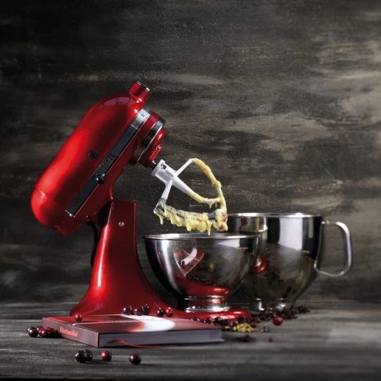 Миксер планетарный KitchenAid Artisan 5KSM185PSEСA 300 Вт красный Миксер планетарный KitchenAid Artisan 5KSM185PSEСA 300 Вт красный