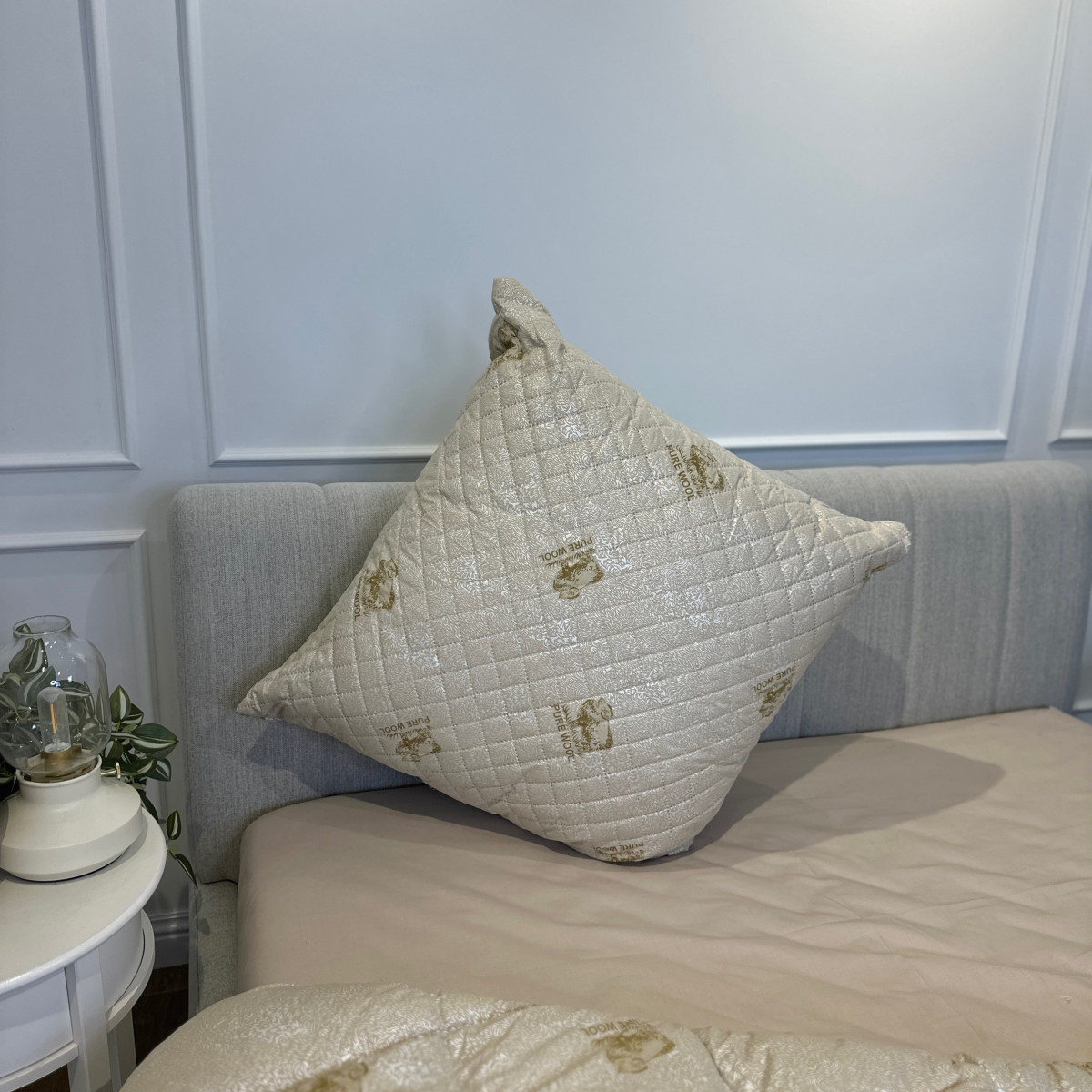Подушка стеганая из эко овчины Leri Max Pure Wool 21506 50х50 см бежевая
