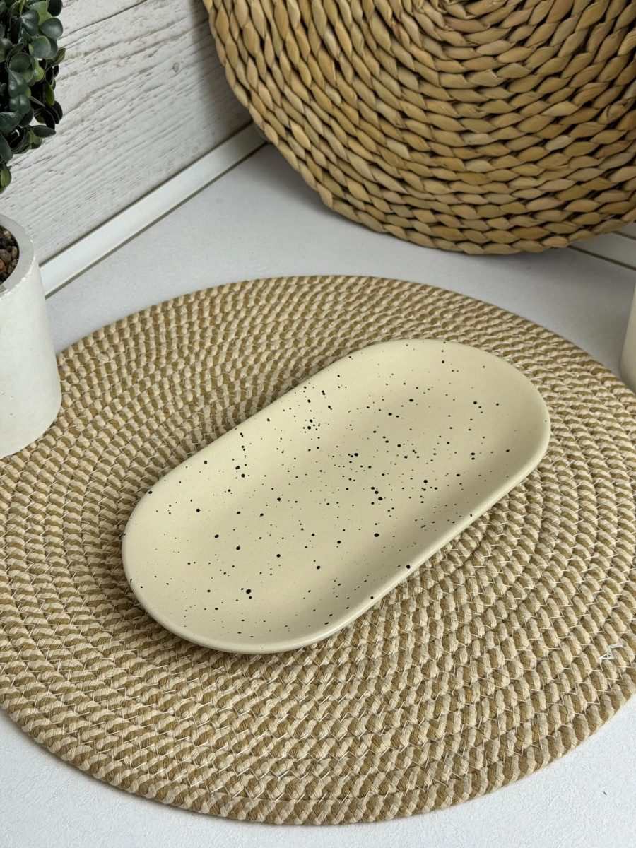 Блюдо овальное Intrendo Milk Dote IN0025MIL 25х13,2 см молочное