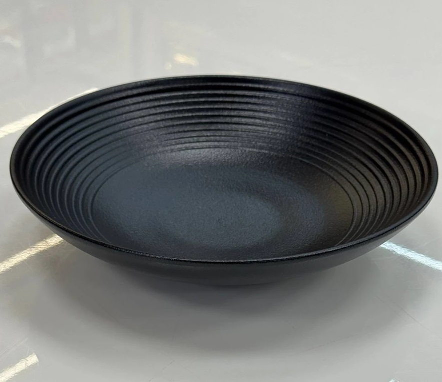 Салатник Olens Черный Том-Ям 101-0498 23 см 300 мл черный