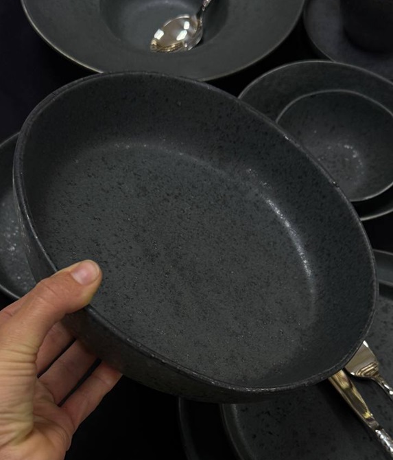 Салатник OLens Шайни-дот 101-0413 24.5х6 см 1900 мл серый
